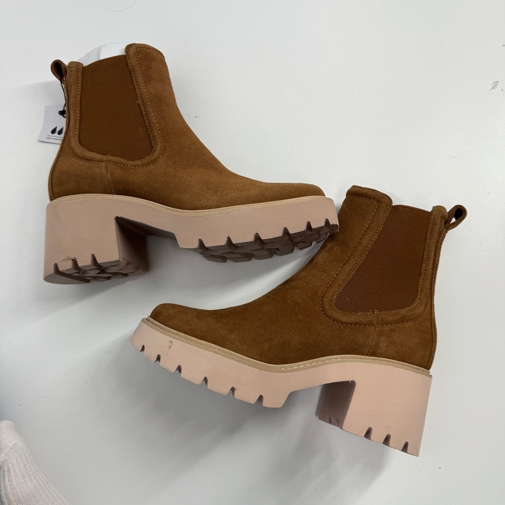 NWT Dolce Vita Hawk H20 Booties in chesnut - Picture 4 of 11